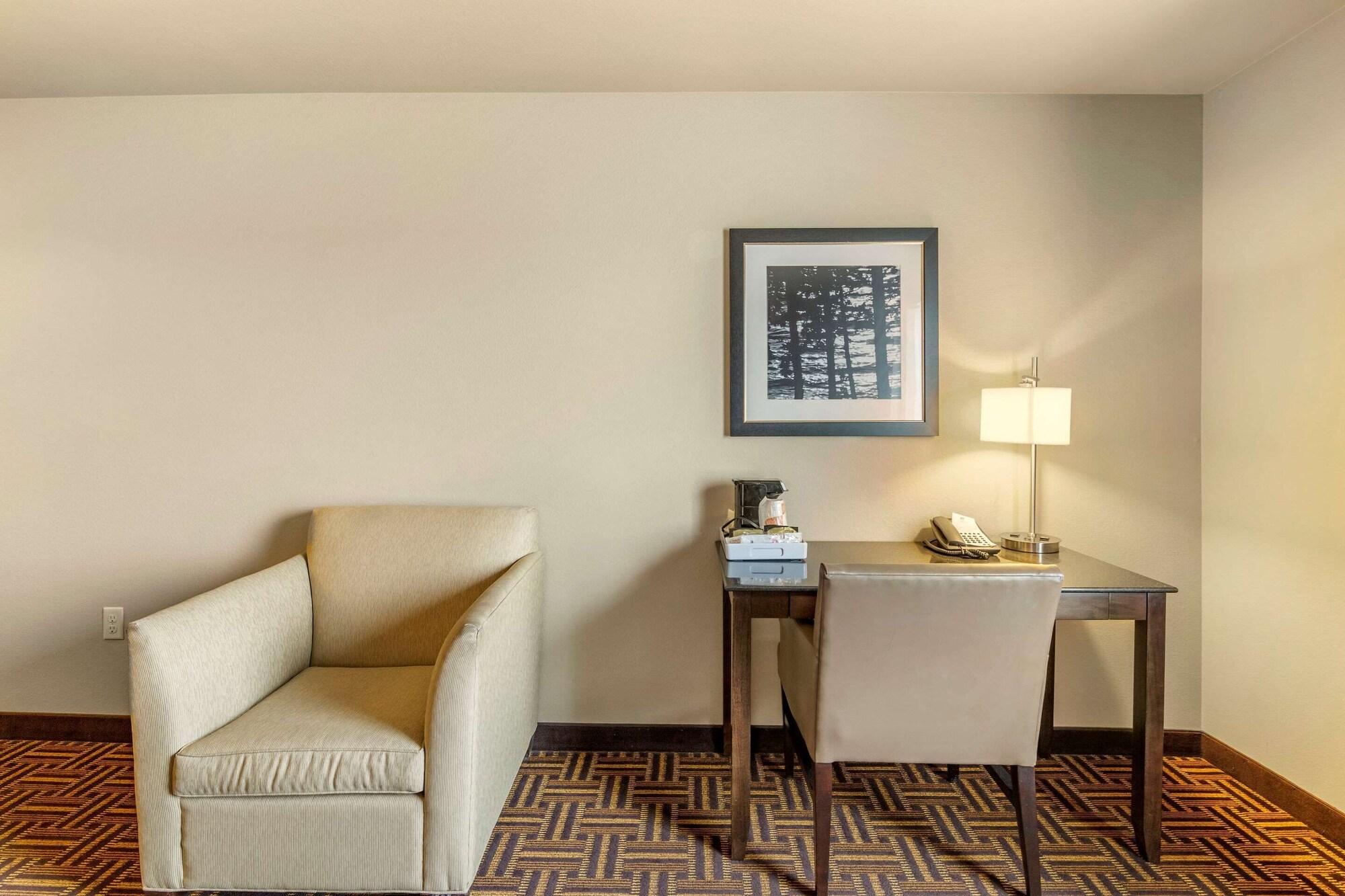 Sonesta Essential Minot Hotel Ngoại thất bức ảnh