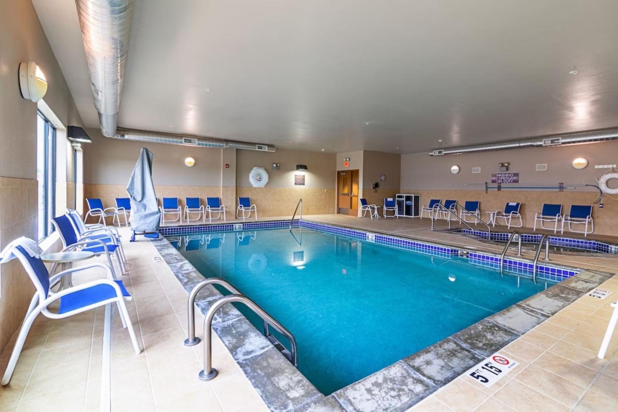 Sonesta Essential Minot Hotel Ngoại thất bức ảnh